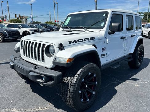 Used 2019 Jeep Wrangler Unlimited Sahara w/ Quick Order Package 24M Moab AWD/4WD image 3