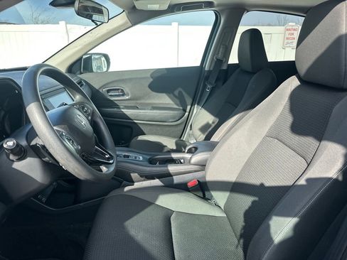 Used 2022 Honda HR-V EX image 11