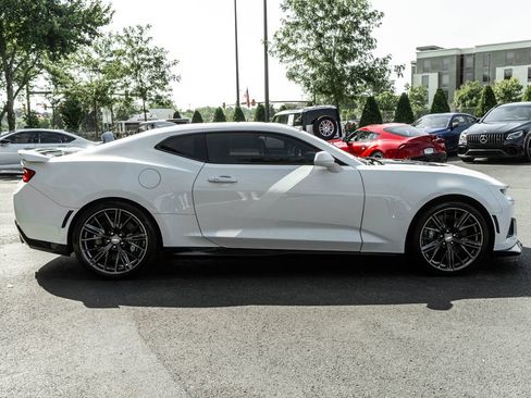 Used 2017 Chevrolet Camaro ZL1 RWD image 3