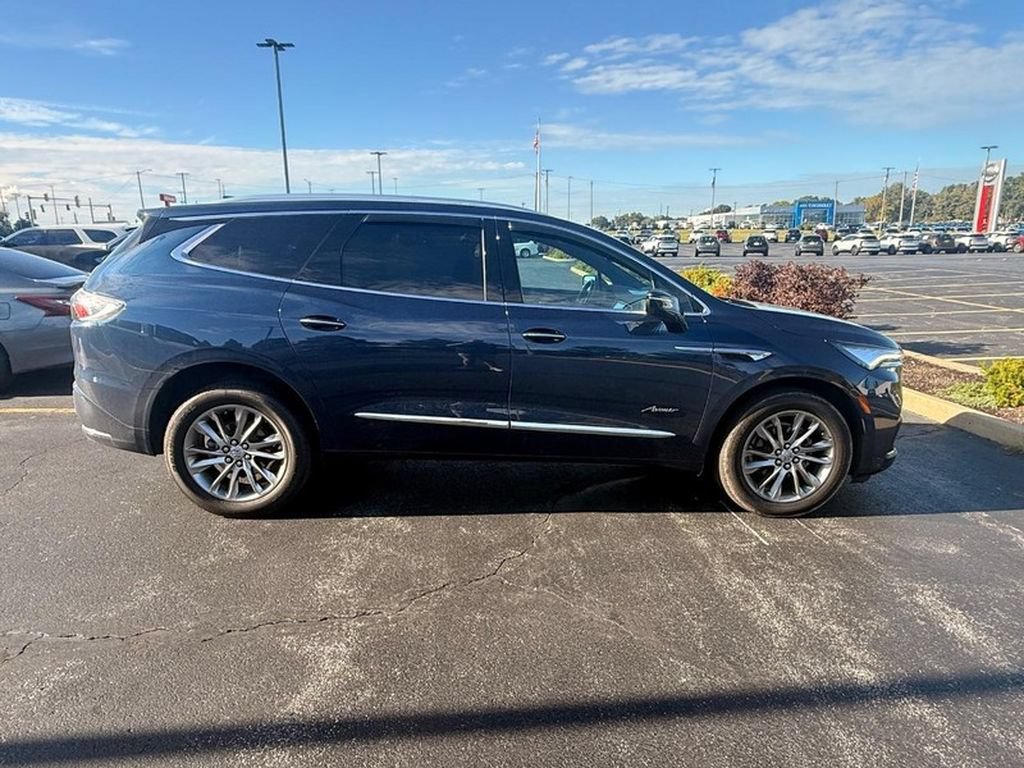 Used 2024 Buick Enclave Avenir w/ Avenir Technology Package AWD/4WD image 6