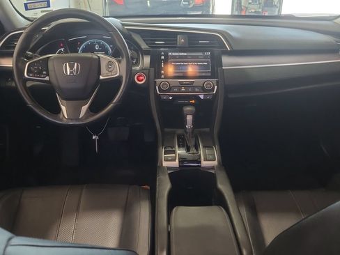 Used 2018 Honda Civic EX-L image 9