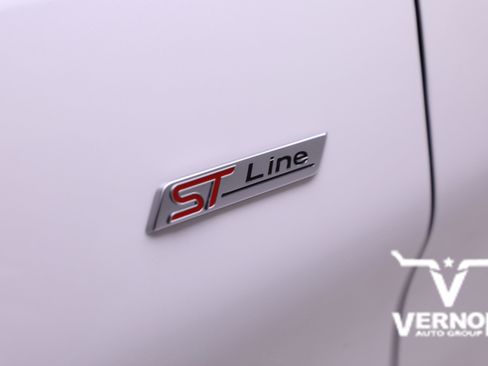 New 2025 Ford Explorer ST-Line w/ Premium Package image 39