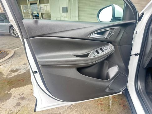 Used 2025 Buick Encore GX Preferred image 20