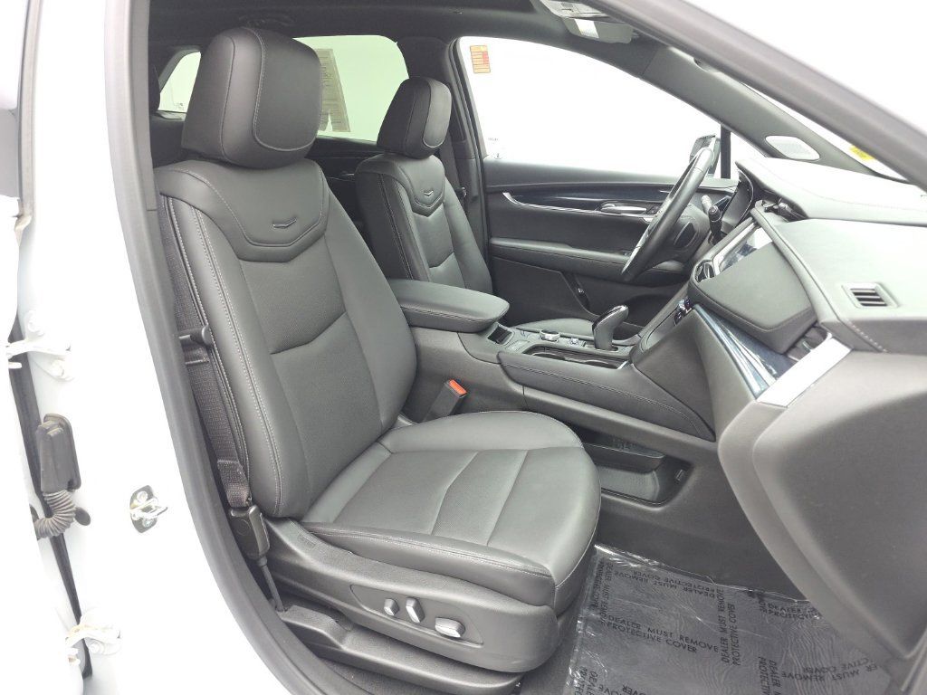 Used 2024 Cadillac XT5 Premium Luxury AWD/4WD image 53