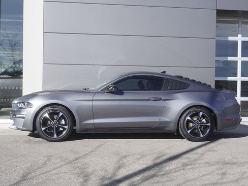 Used 2022 Ford Mustang Coupe image 8