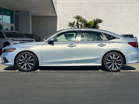 Used 2023 Honda Civic EX image 7