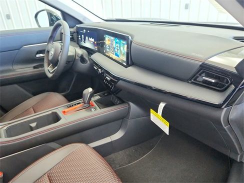 New 2026 Nissan Kicks SR image 35