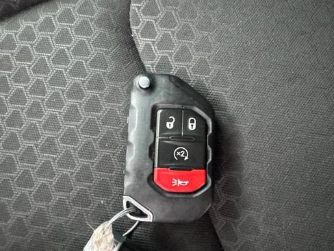 Used 2024 Jeep Wrangler Unlimited Rubicon 4xe w/ Technology Group AWD/4WD image 31
