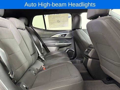 New 2026 Chevrolet Equinox EV LT image 18