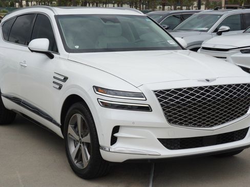 Used 2024 Genesis GV80 2.5T w/ Advanced Package AWD/4WD image 3