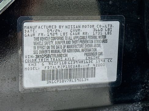 Used 2024 Nissan Kicks S image 12