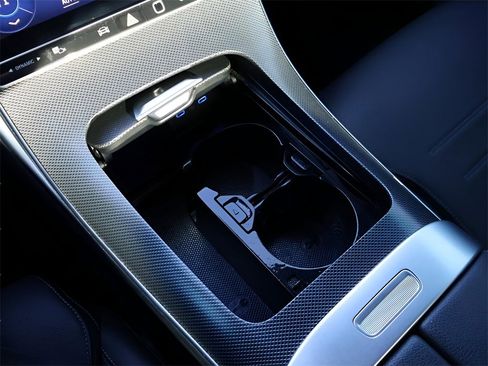 Used 2024 Mercedes-Benz C 300 4MATIC Sedan image 27