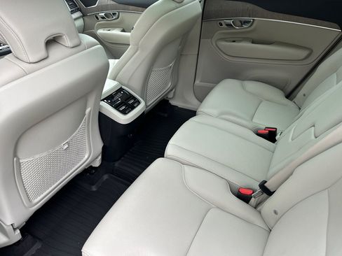 Certified 2023 Volvo XC90 B6 Core w/ Protection Package Premier AWD/4WD image 13