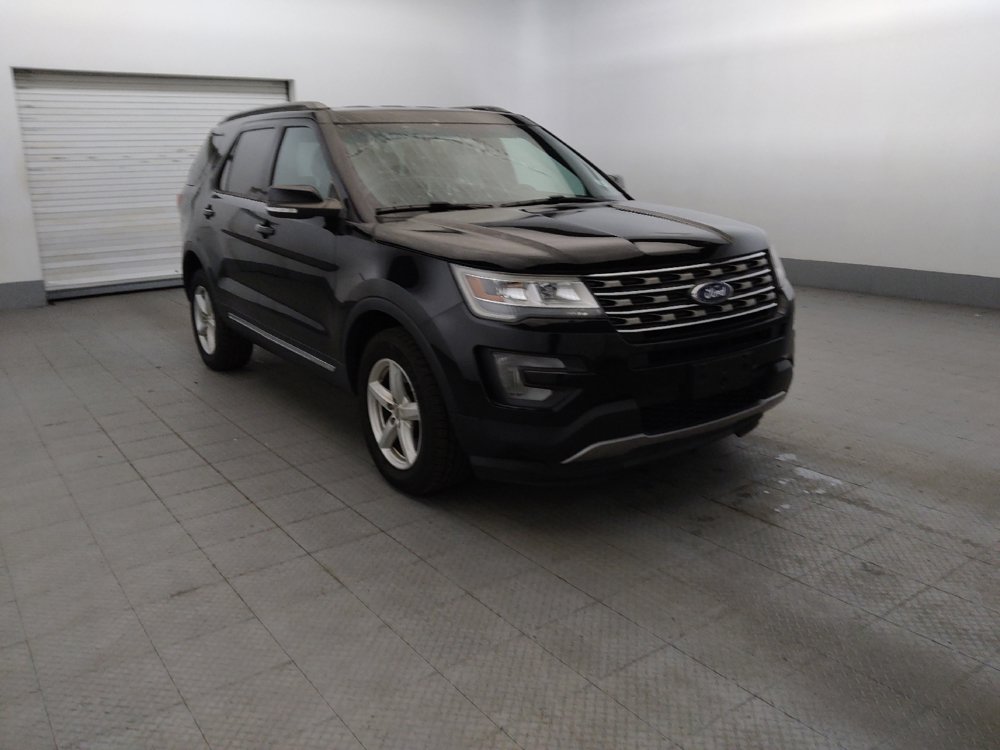 Used 2017 Ford Explorer XLT AWD/4WD image 13