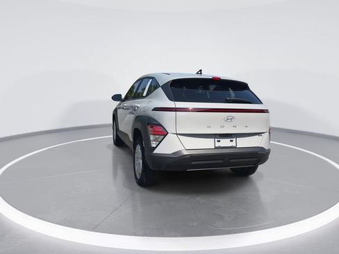 Certified 2026 Hyundai Kona SE AWD/4WD image 7