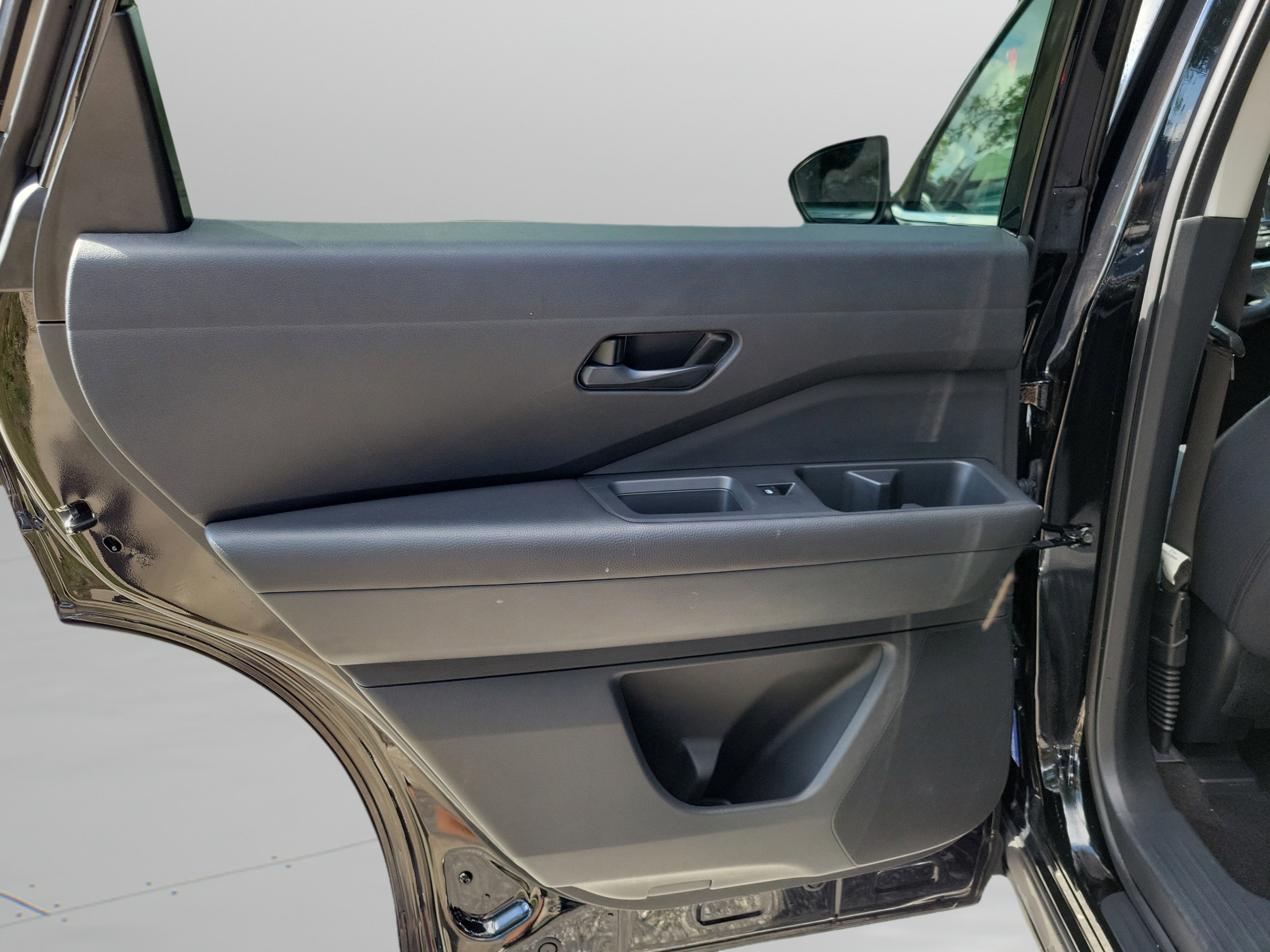 Certified 2024 Nissan Pathfinder SV FWD image 7
