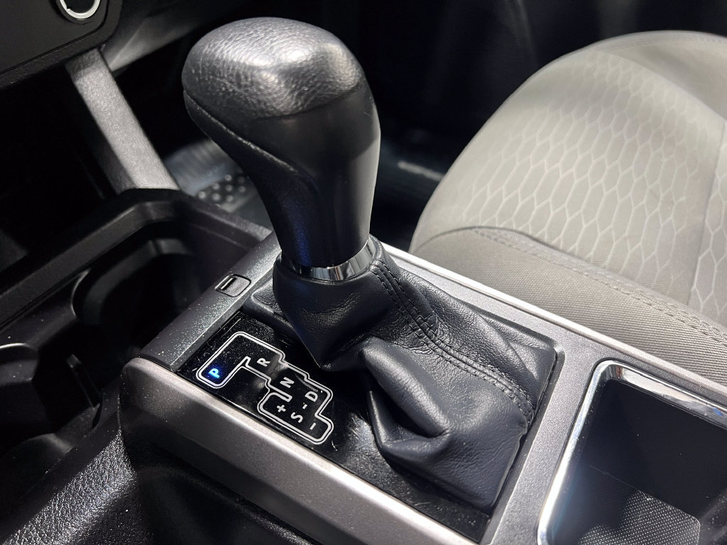 Used 2016 Toyota Tacoma SR5 w/ Towing Package RWD image 28