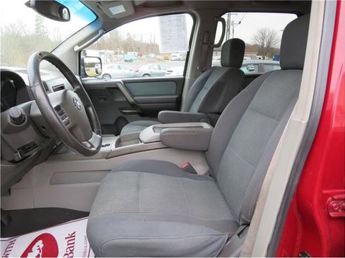 Used 2004 Nissan Titan SE image 22