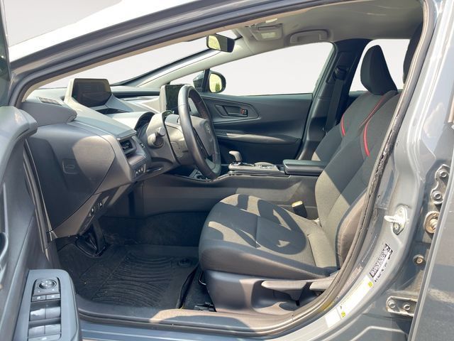 Used 2023 Toyota Prius Prime FWD image 9
