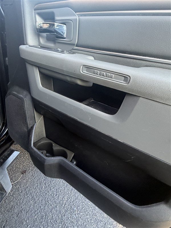 Used 2015 RAM 3500 Big Horn AWD/4WD image 17