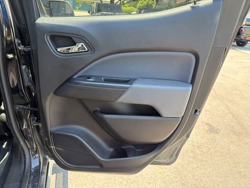 Used 2020 Chevrolet Colorado Z71 AWD/4WD image 13