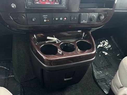 Used 2019 GMC Savana 2500 RWD image 41