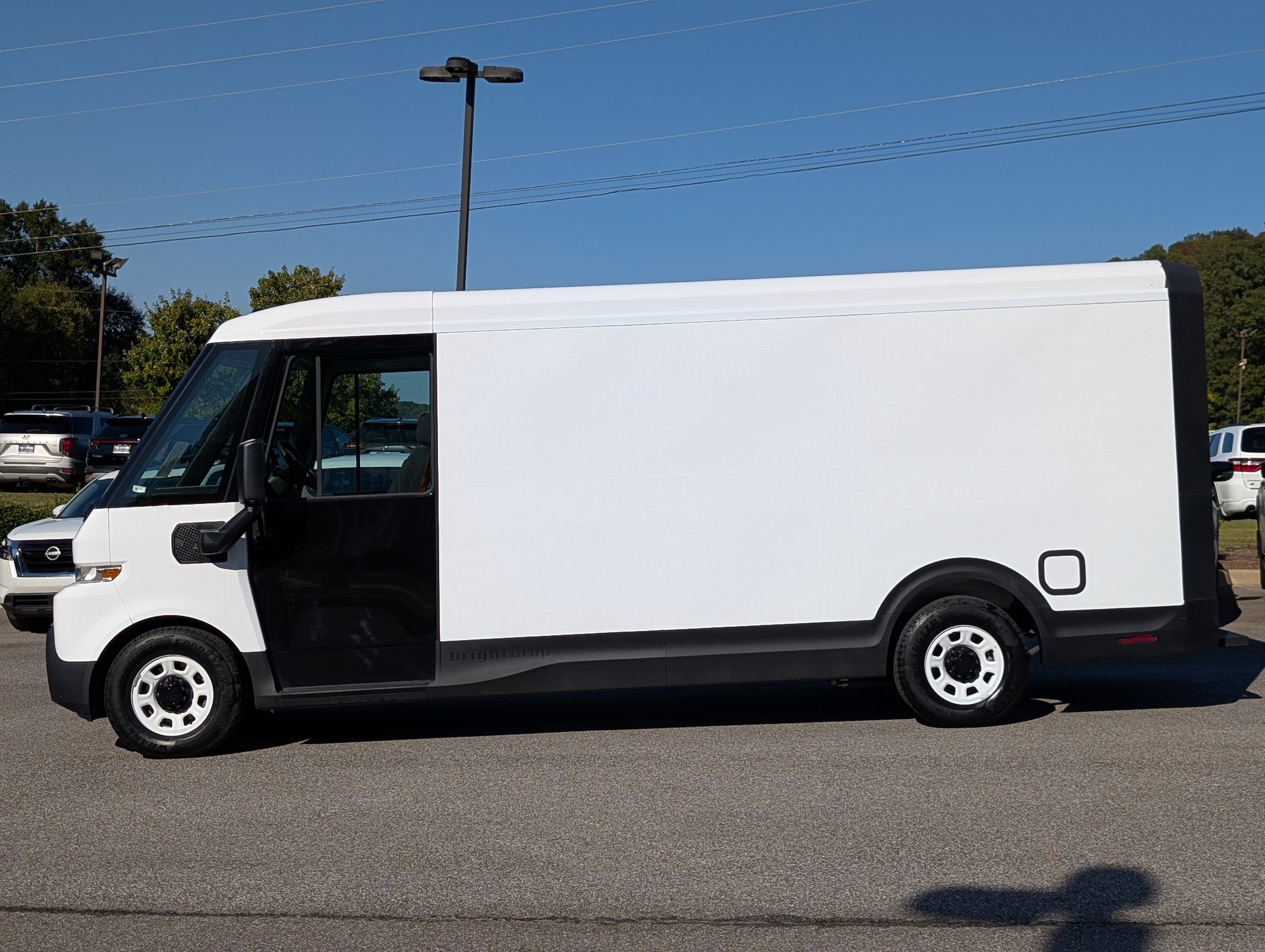 Used 2024 Chevrolet Brightdrop 600 w/ Commercial Equipment Package AWD/4WD image 6