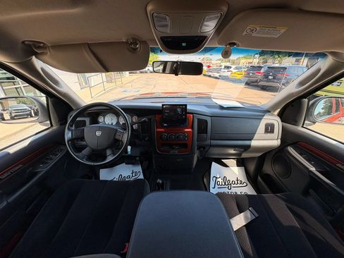 Used 2005 Dodge Ram 1500 Truck SLT w/ Daytona Edition Group AWD/4WD image 17