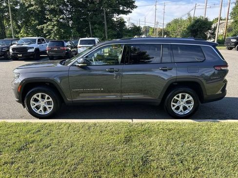 Used 2023 Jeep Grand Cherokee L Limited AWD/4WD image 5