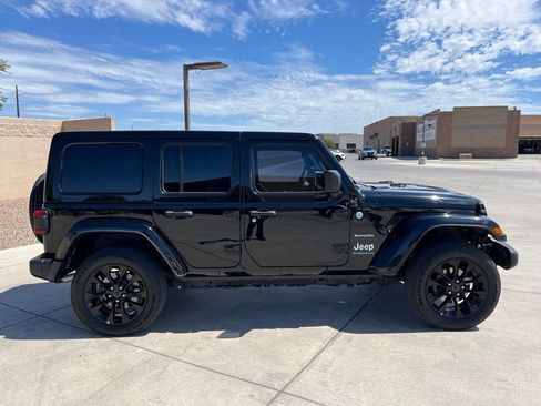 Used 2024 Jeep Wrangler Unlimited Sahara w/ Safety Group AWD/4WD image 7