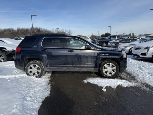Used 2017 GMC Terrain SLE w/ Convenience Package image 4