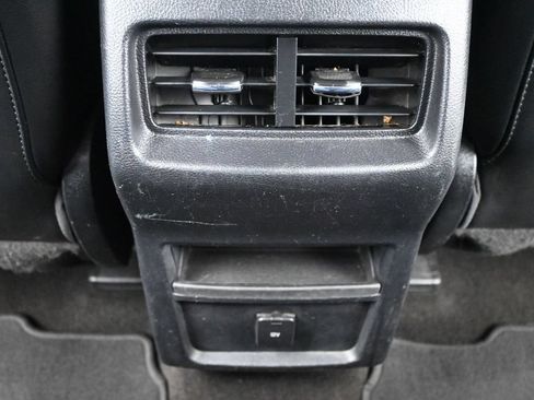 Used 2019 Ford Edge SEL w/ Equipment Group 201A AWD/4WD image 20