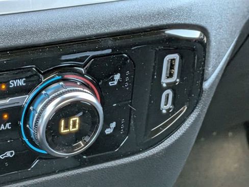 New 2026 GMC Sierra 1500 Elevation image 23