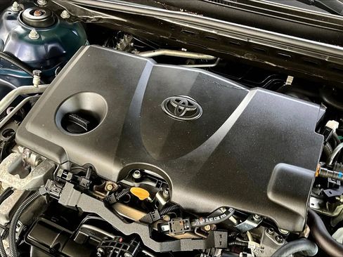 Used 2022 Toyota Camry SE w/ Cold Weather Package FWD image 28