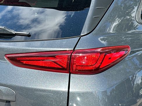 Used 2021 Hyundai Kona SEL Plus image 28