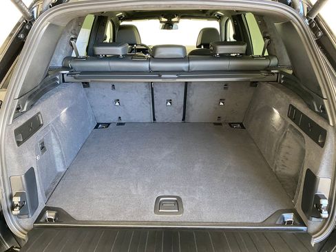 New 2026 BMW X5 M60i w/ Executive Package image 31