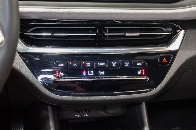Used 2024 Buick Envista Avenir FWD image 19
