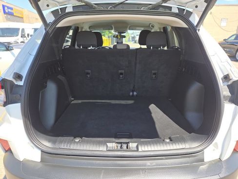 Used 2022 Ford Escape SE w/ Convenience Package FWD image 17