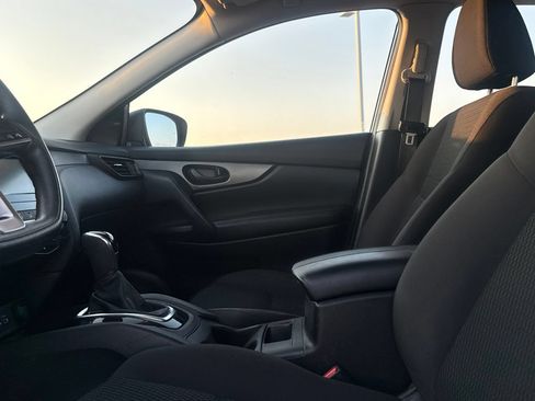 Used 2020 Nissan Rogue Sport S FWD image 43