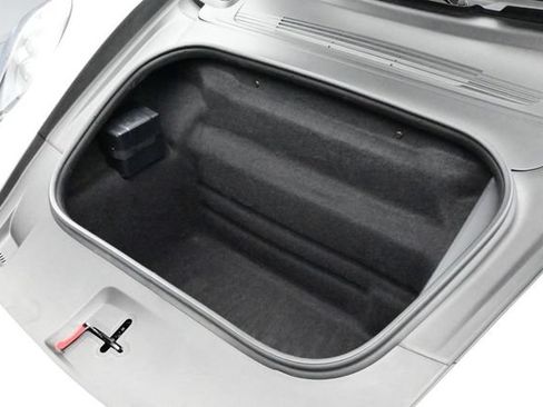 Certified 2026 Porsche 911 Targa 4 GTS AWD/4WD image 18