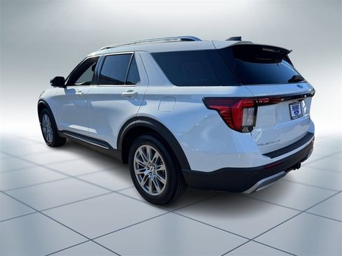 New 2025 Ford Explorer Platinum image 4