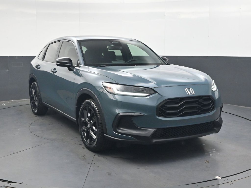 Certified 2025 Honda HR-V Sport image 2