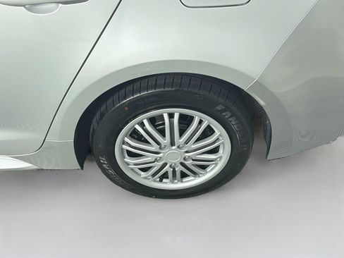 Used 2022 Toyota Corolla LE FWD image 11