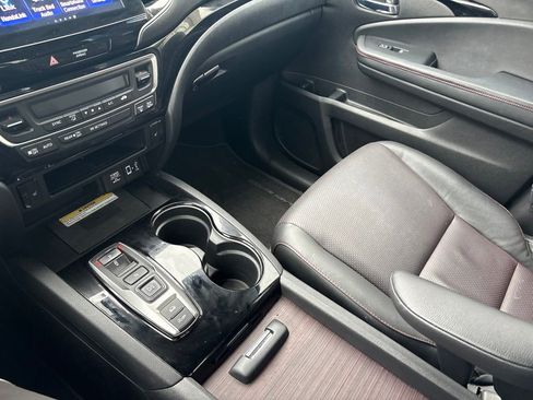 Certified 2021 Honda Ridgeline Black Edition image 24