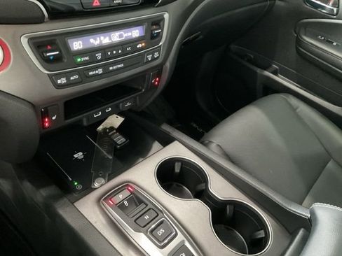 Certified 2025 Honda Ridgeline RTL image 13
