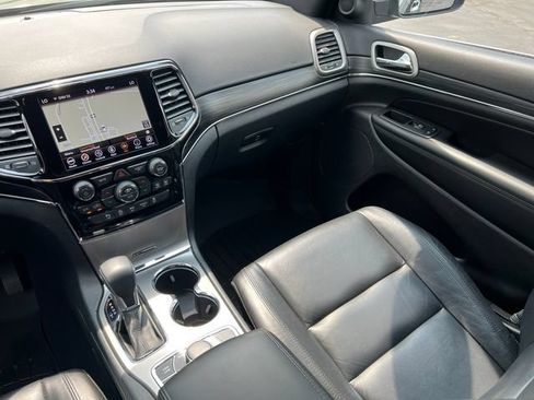 Used 2020 Jeep Grand Cherokee Limited AWD/4WD image 36