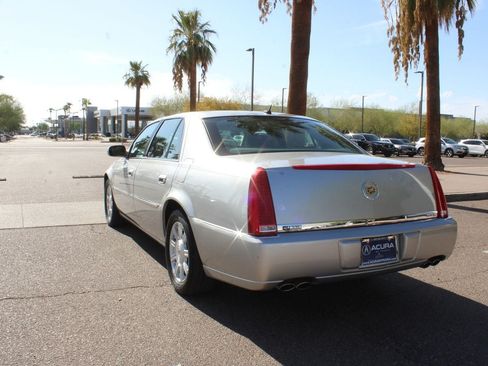 Used 2008 Cadillac DTS FWD image 4