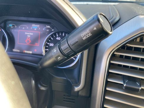 Used 2020 Ford F350 Platinum w/ FX4 Off-Road Package image 25
