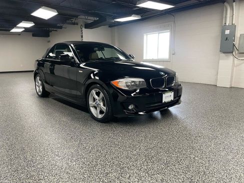 Used 2013 BMW 128i Convertible RWD image 3