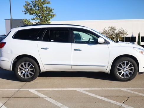 Used 2017 Buick Enclave Leather image 4